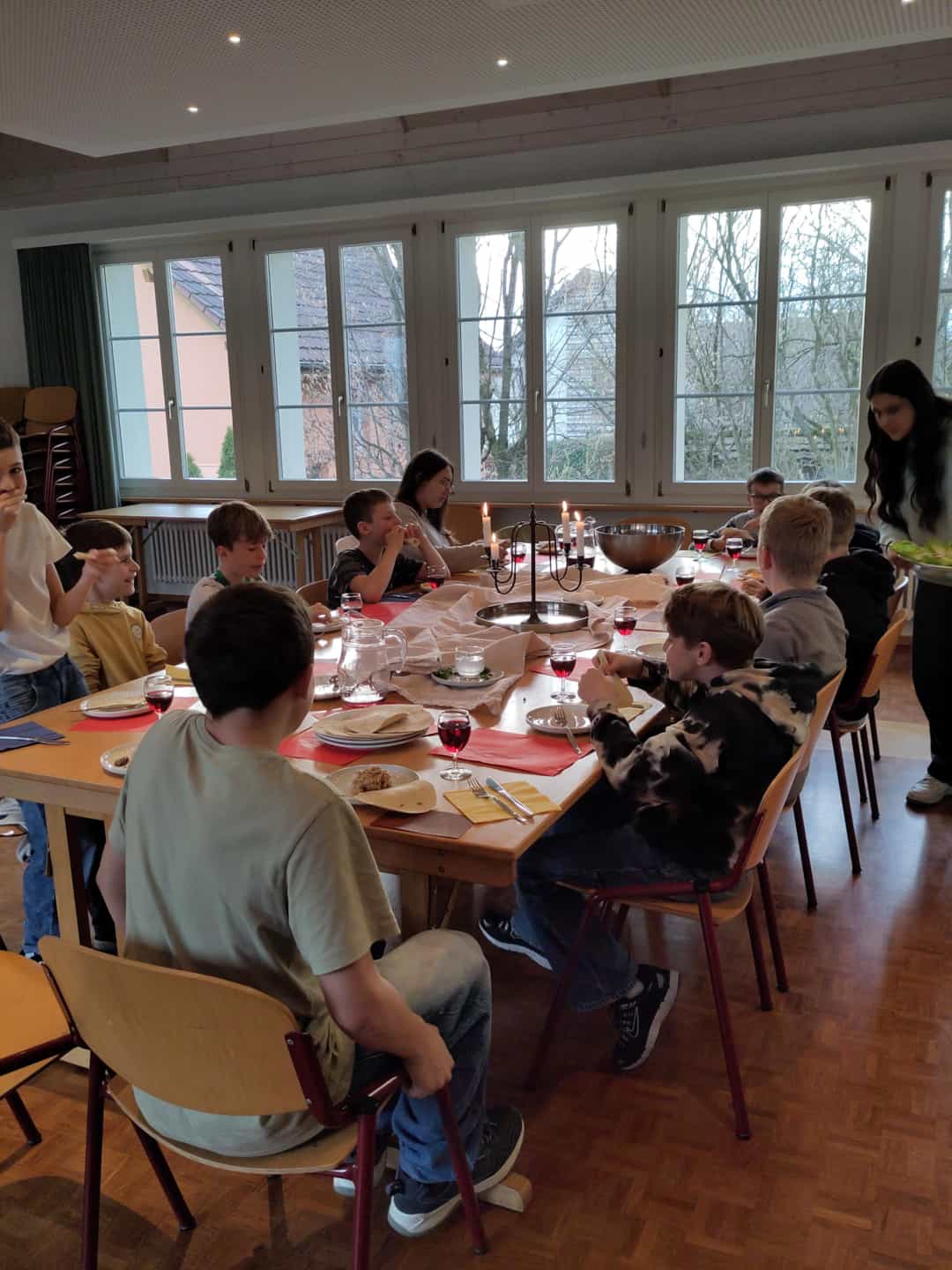 Abendmal mit Religionsschülerinnen und -schülern